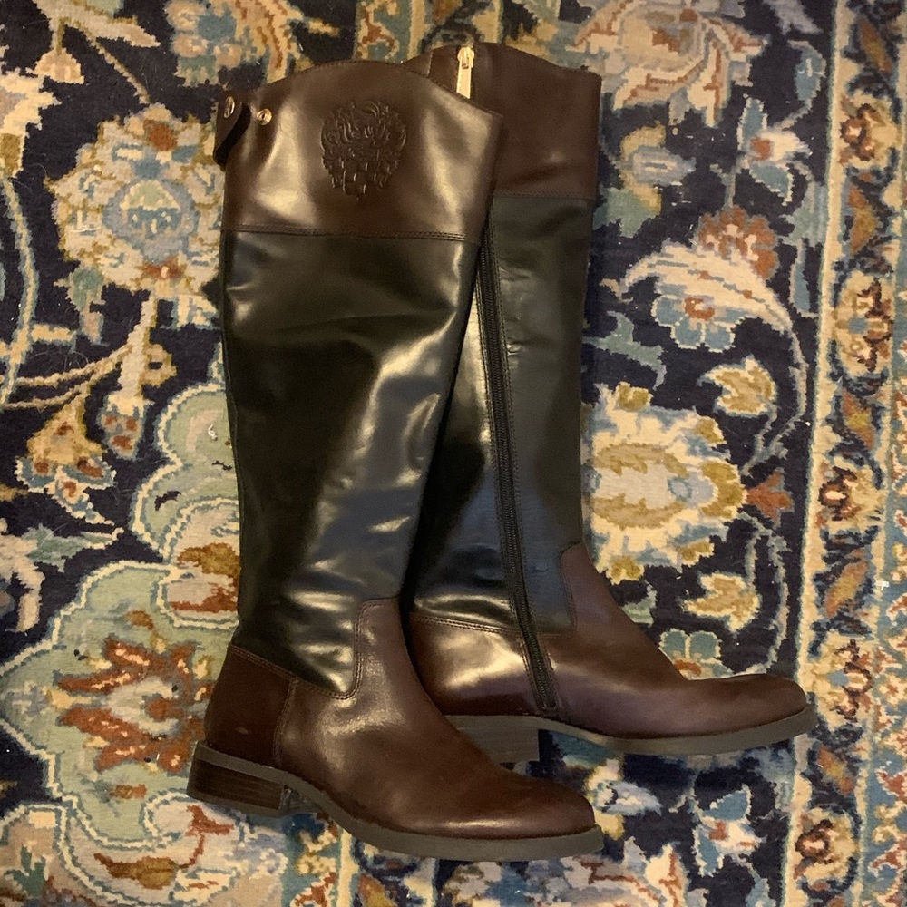 NWT Vince Camuto Two Toned Leather Boots - 6 1/2